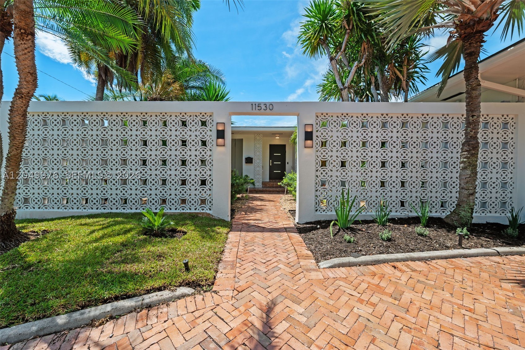 North Miami photo 2
