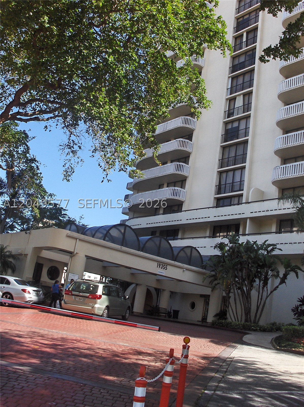 Aventura photo 1
