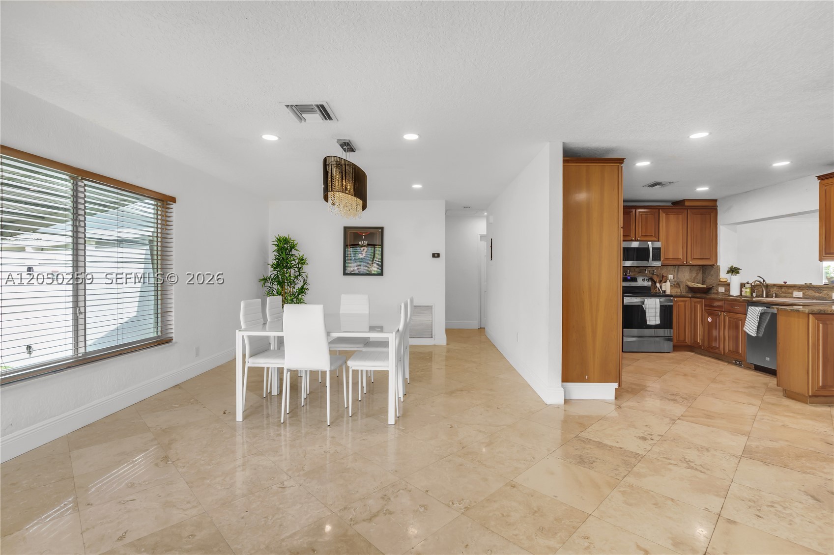 Wilton Manors photo 2