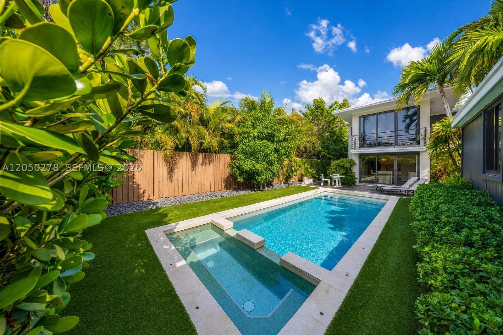 Miami Beach photo 2