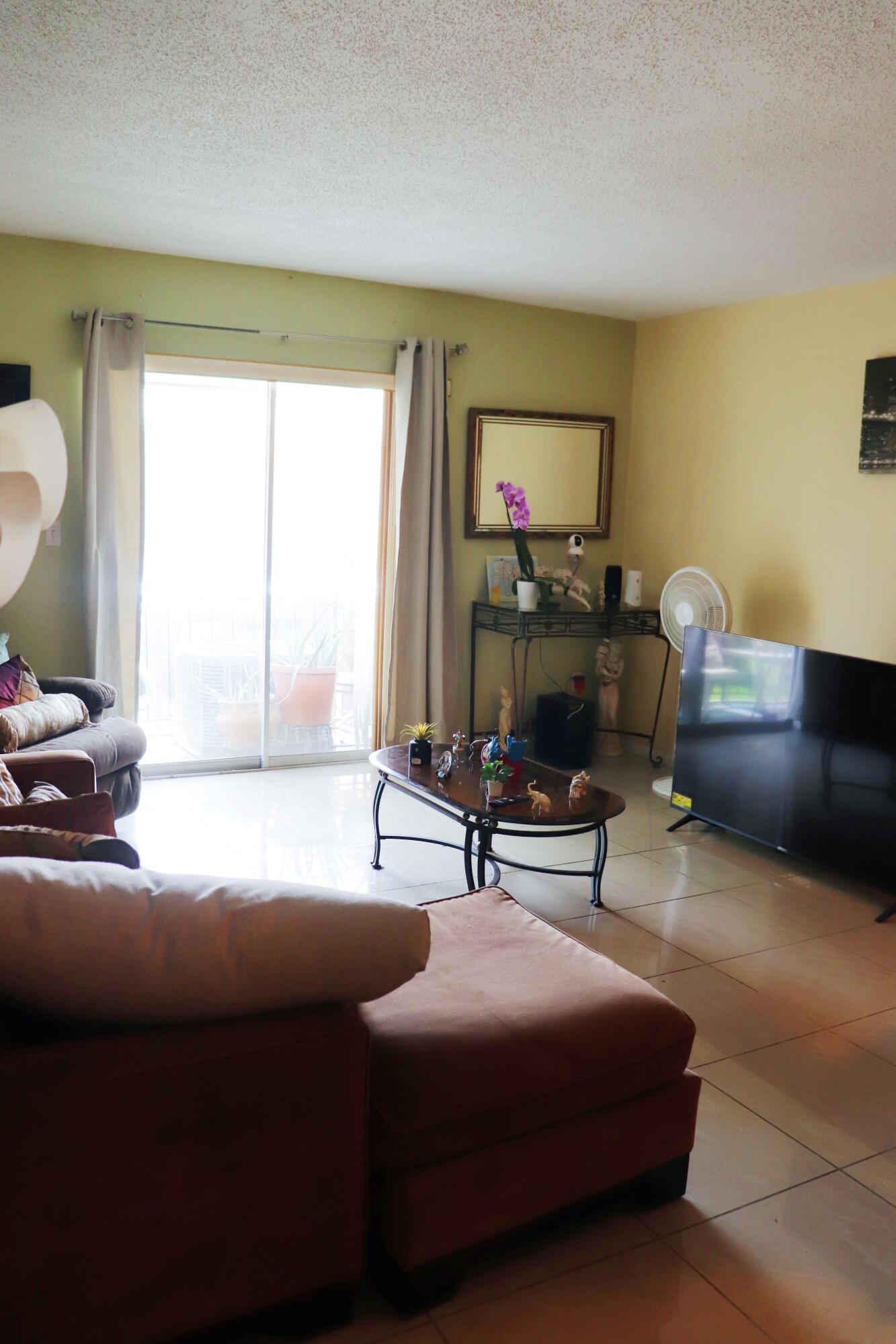Miami Gardens photo 1