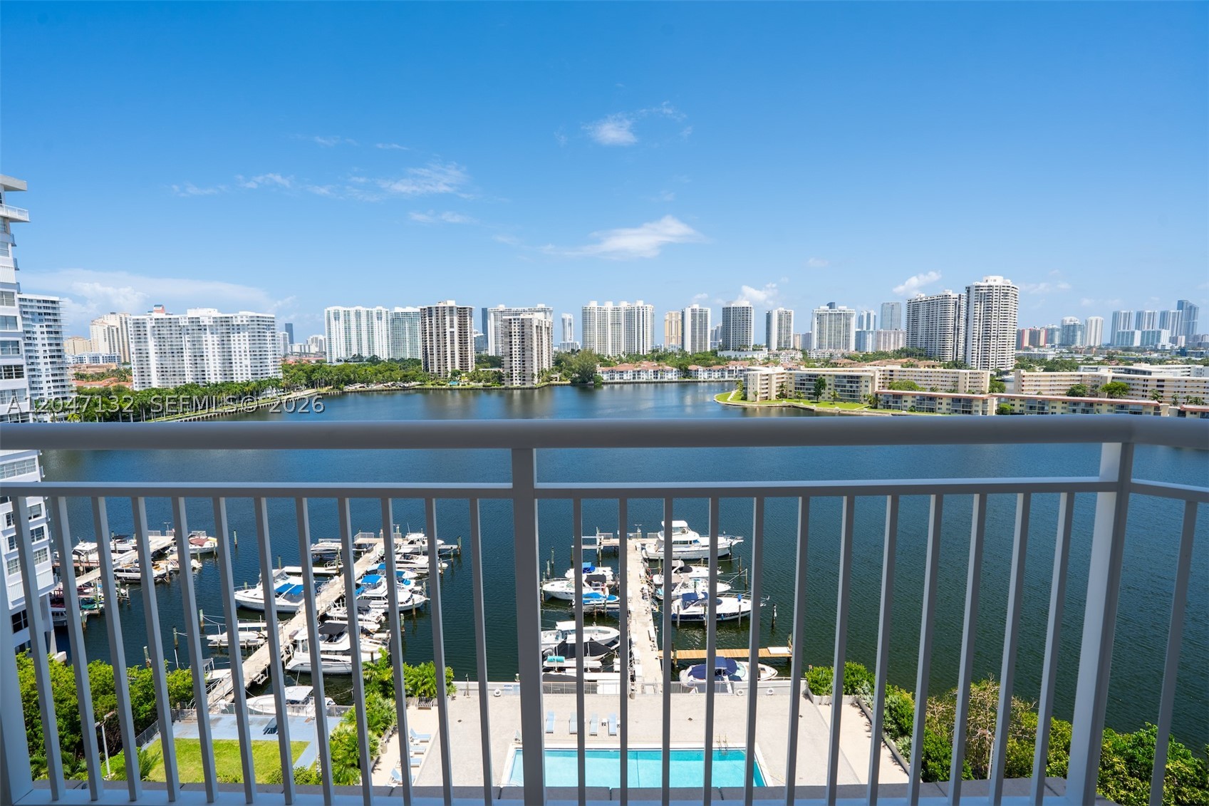 Aventura photo 2