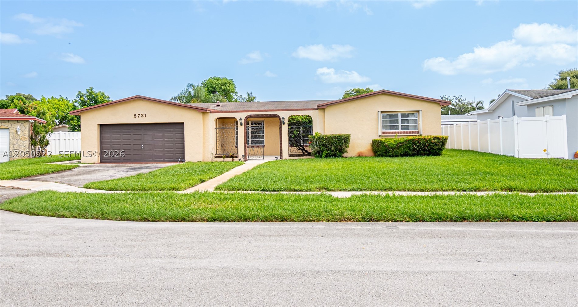 Pembroke Pines photo 5