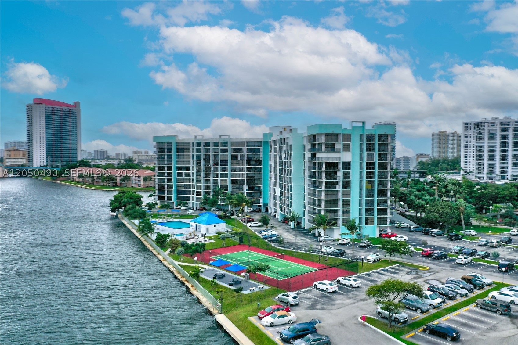 Hallandale Beach photo 2