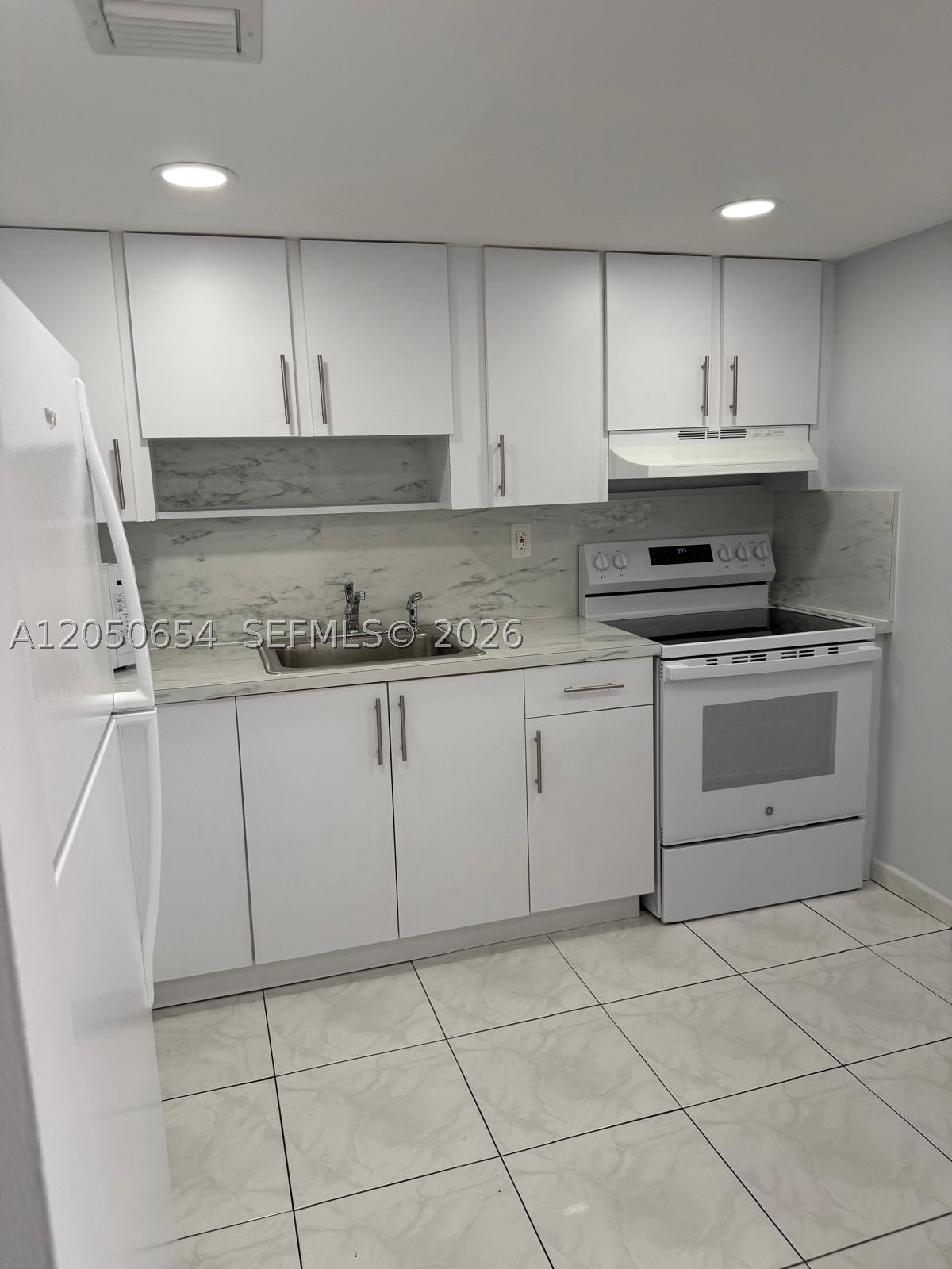 Hialeah photo 3