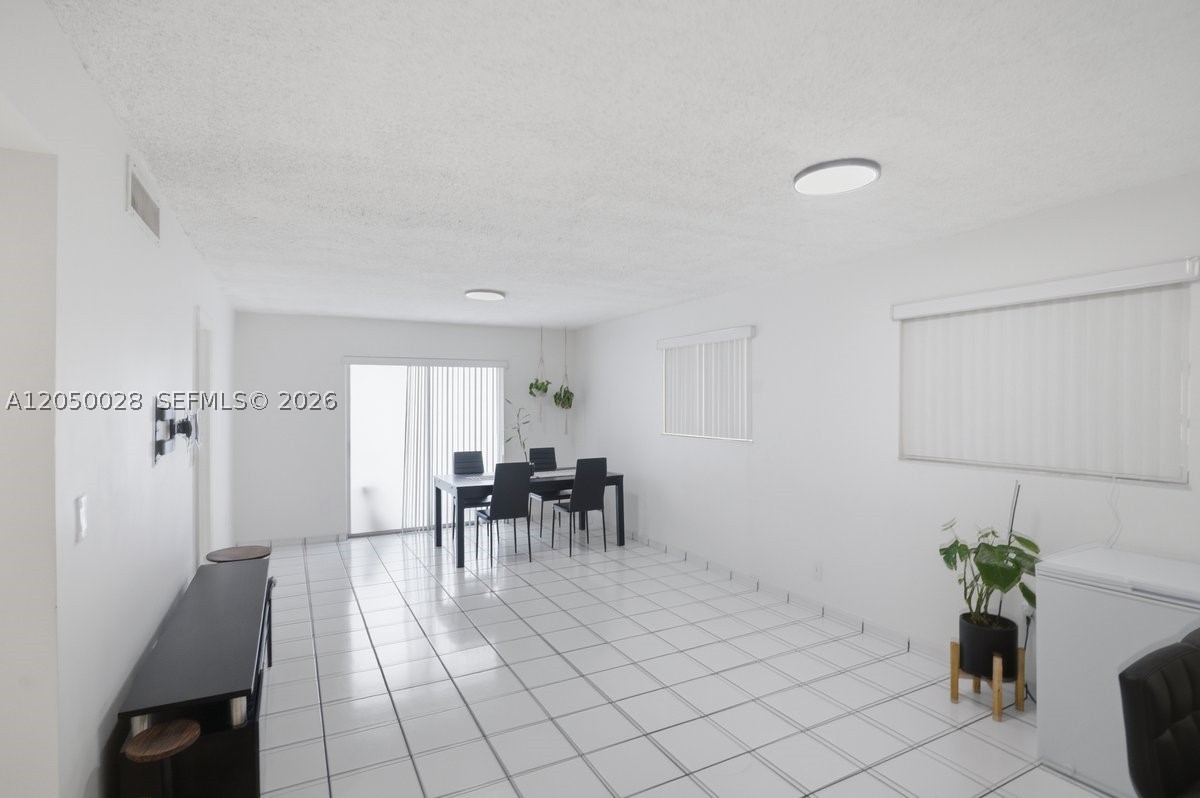 Hialeah photo 5