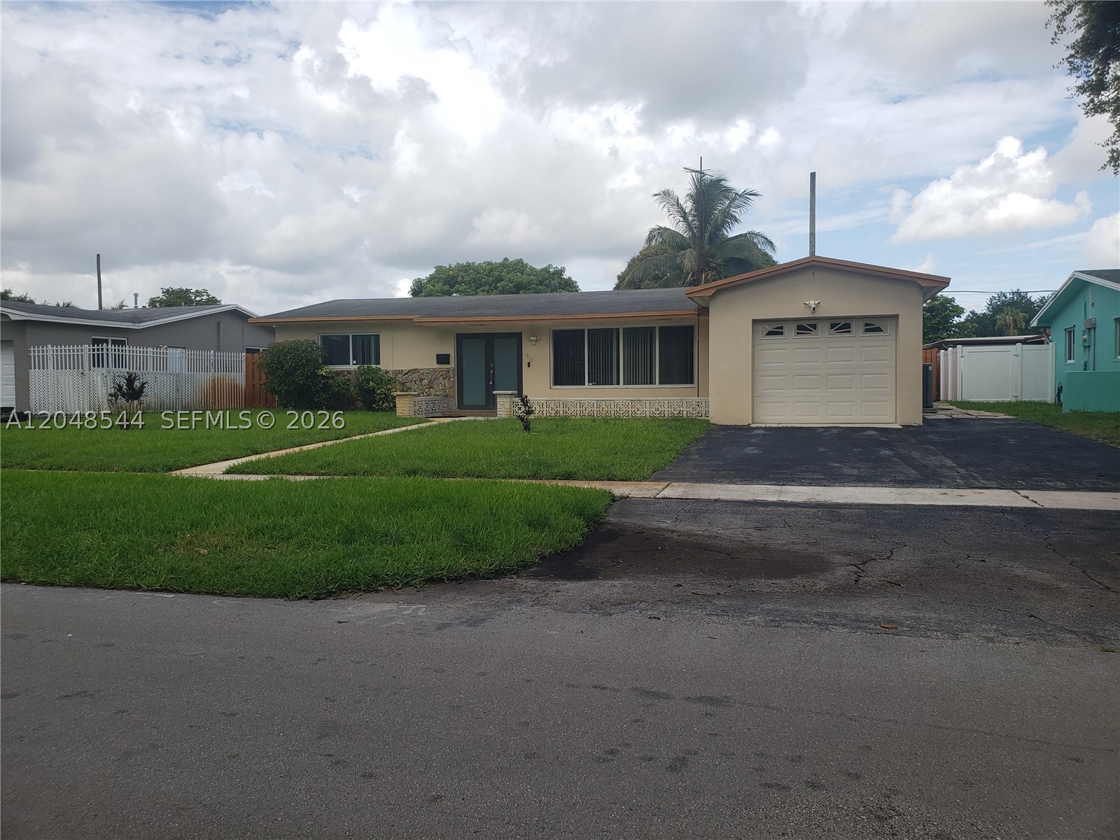 Pembroke Pines photo 4