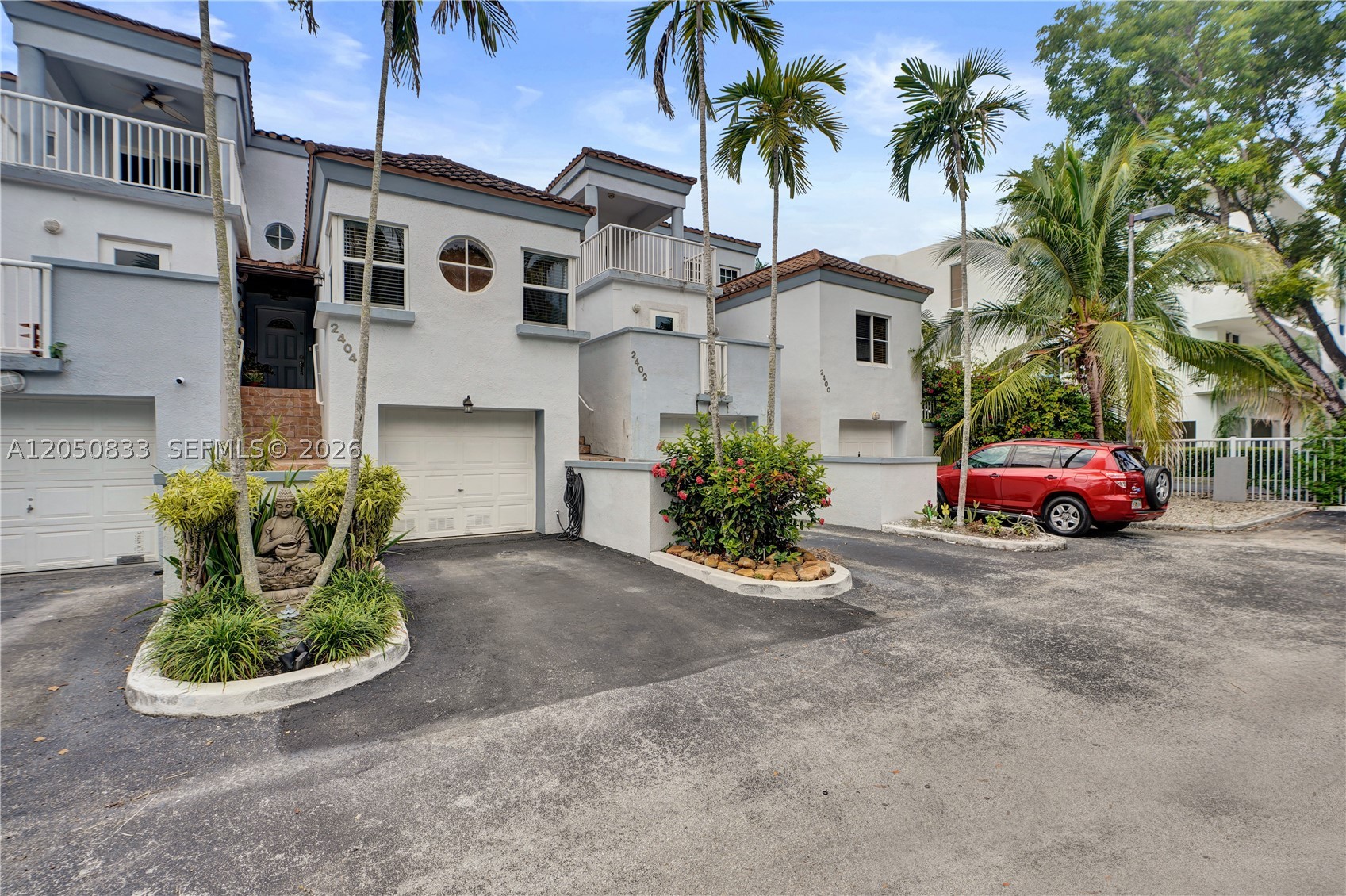 North Miami photo 2
