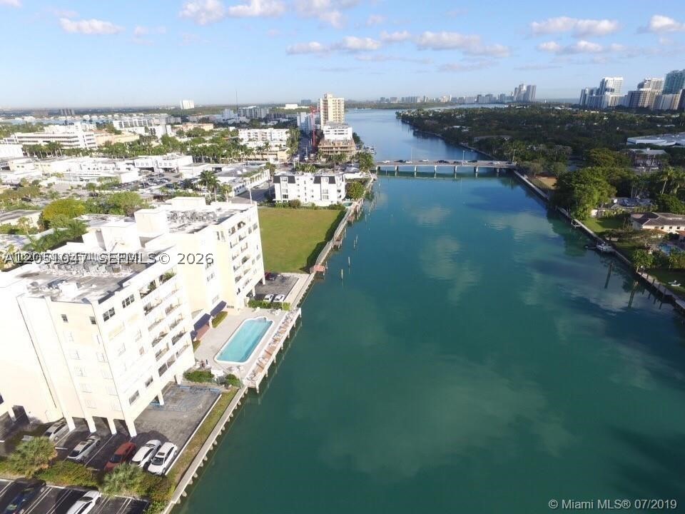 Bay Harbor Islands photo 2