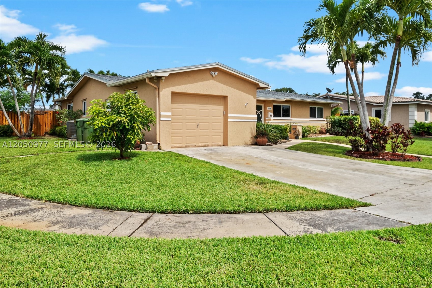 Pembroke Pines photo 2