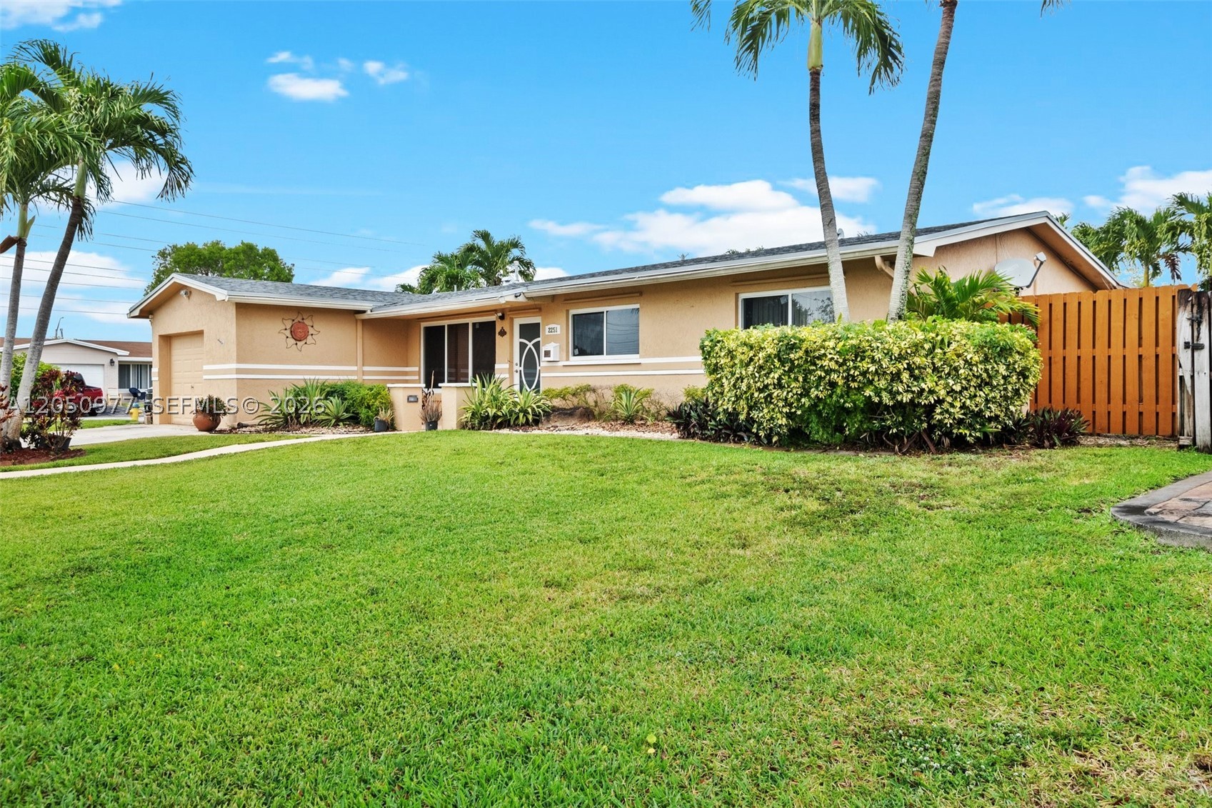 Pembroke Pines photo 3