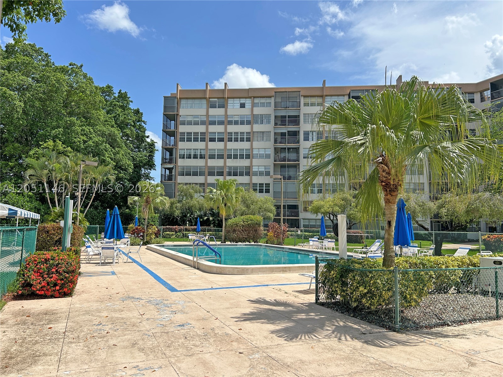 Pembroke Pines photo 2