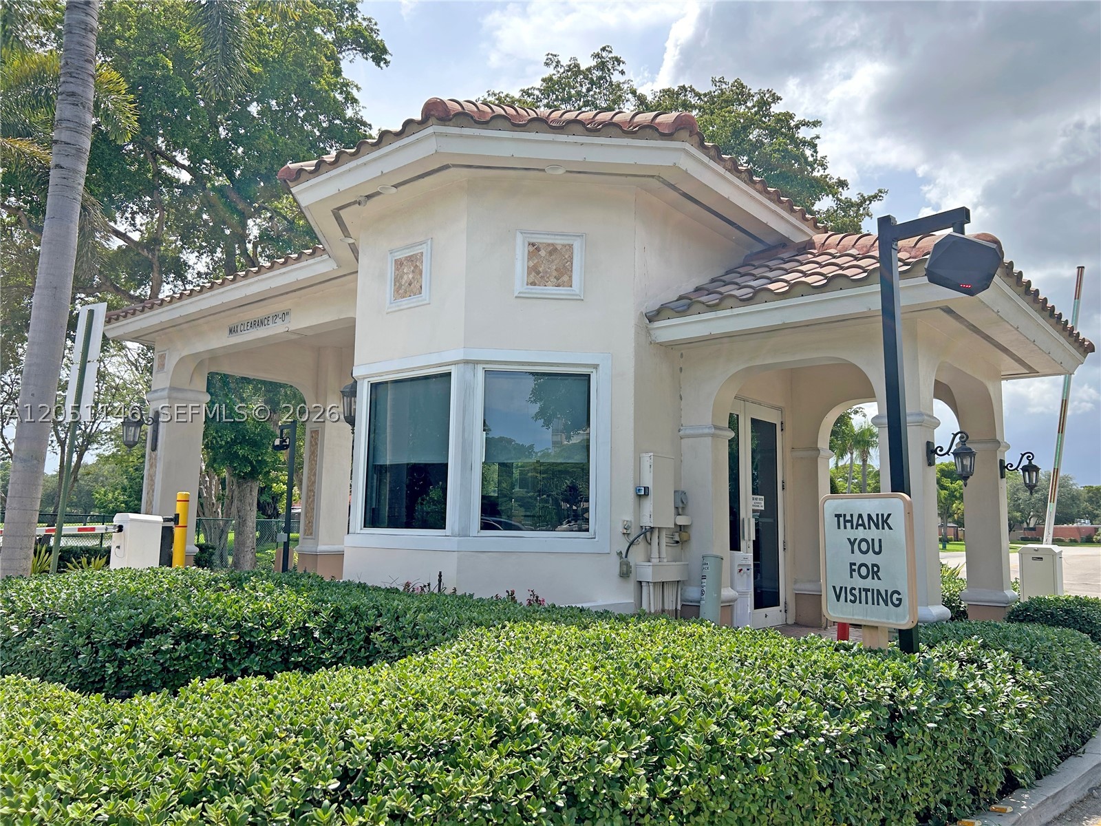 Pembroke Pines photo 3