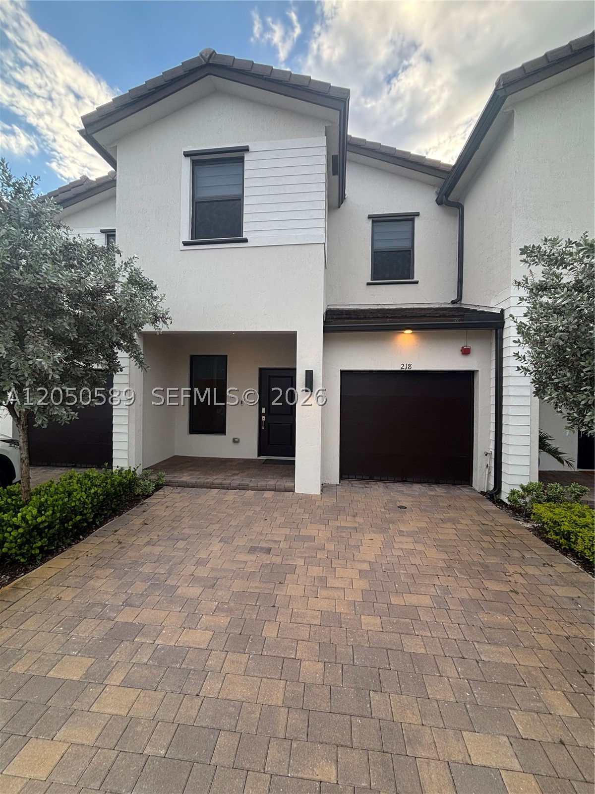 Pembroke Pines photo 2