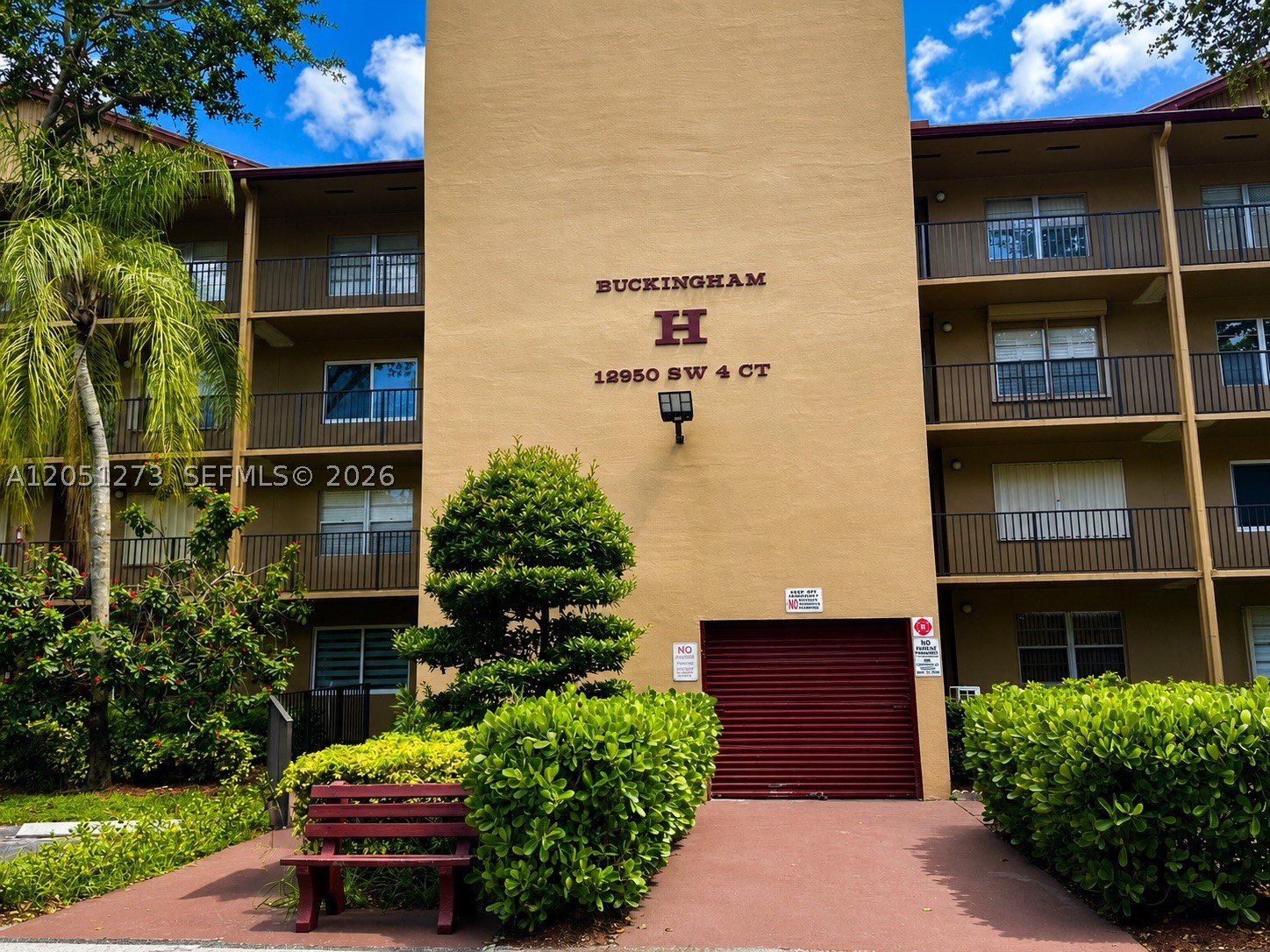 Pembroke Pines photo 1