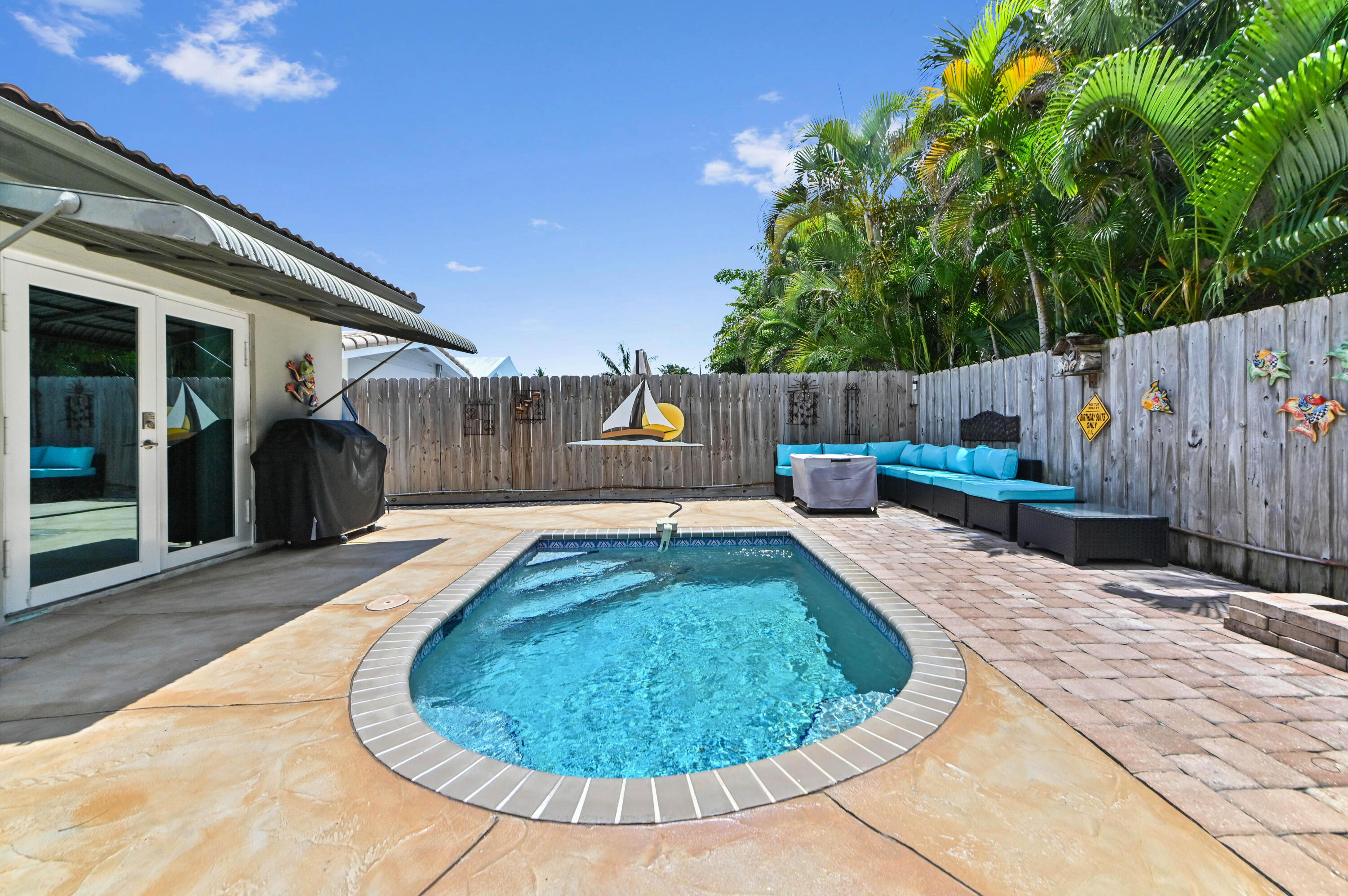 Wilton Manors photo 4