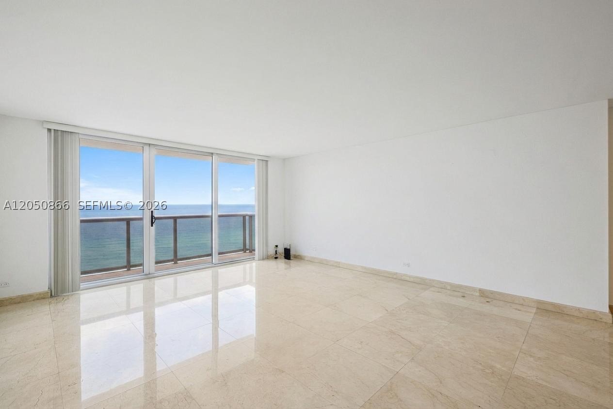 Miami Beach photo 1