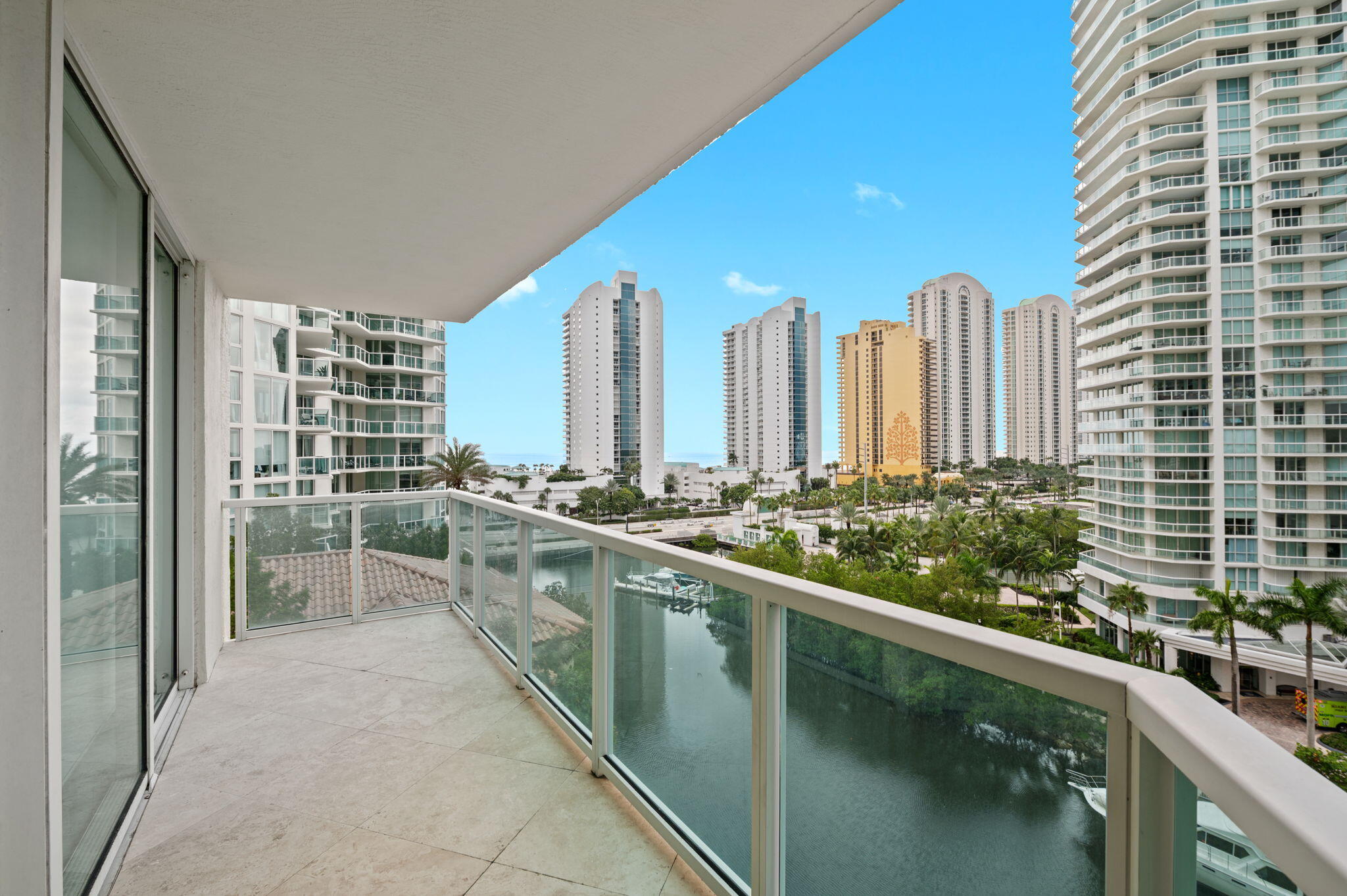 Sunny Isles Beach photo 1