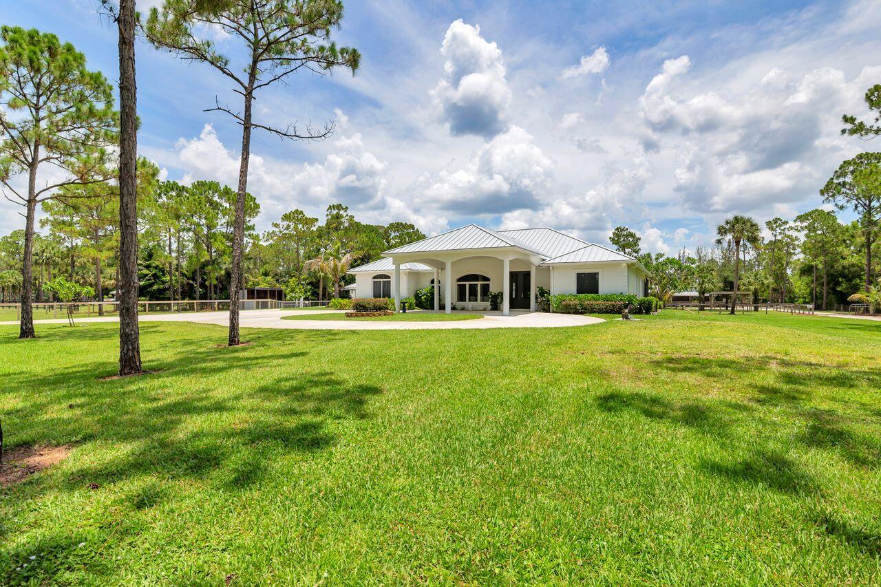 Palm Beach Gardens photo 2