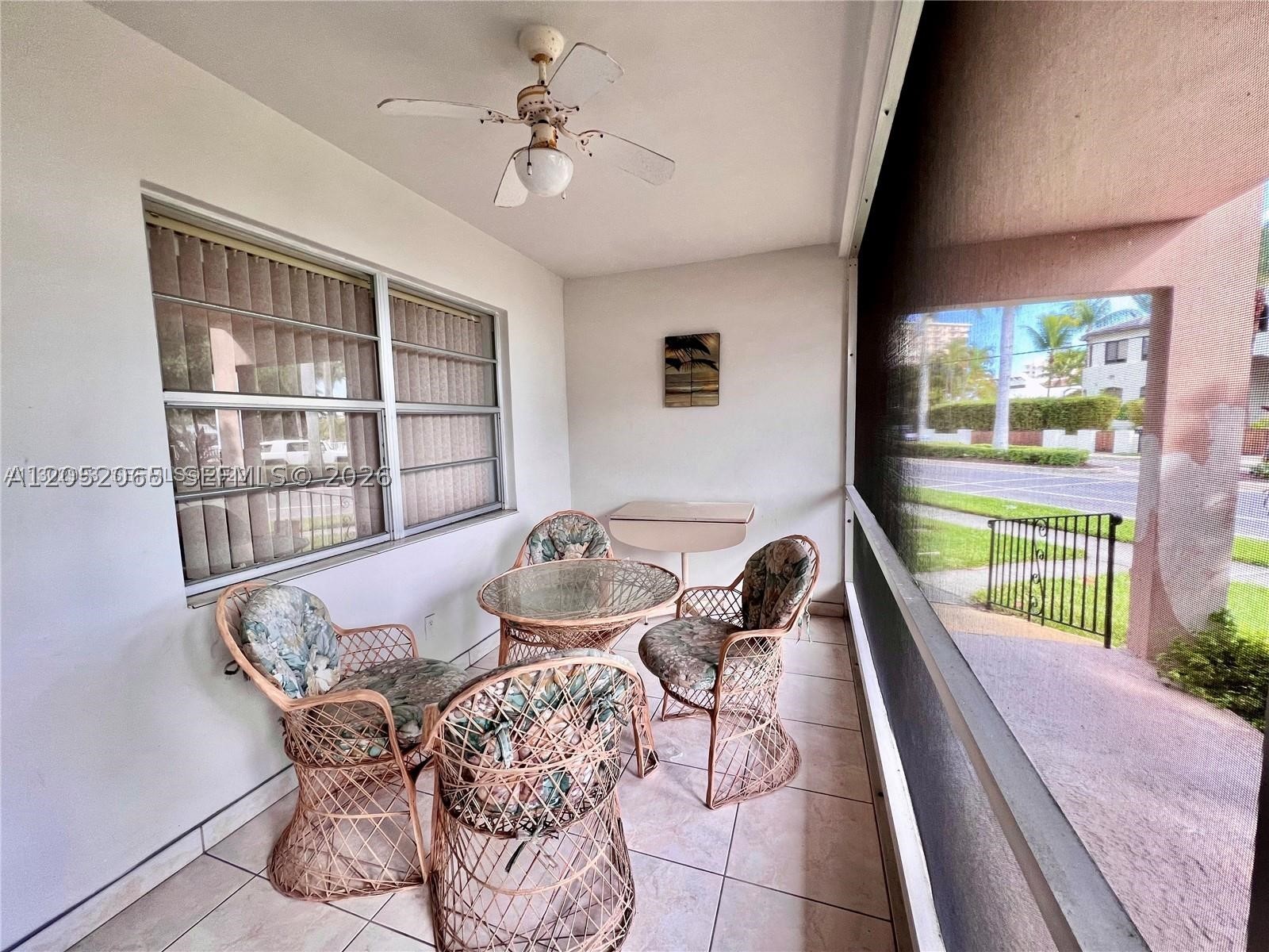 Hallandale Beach photo 2