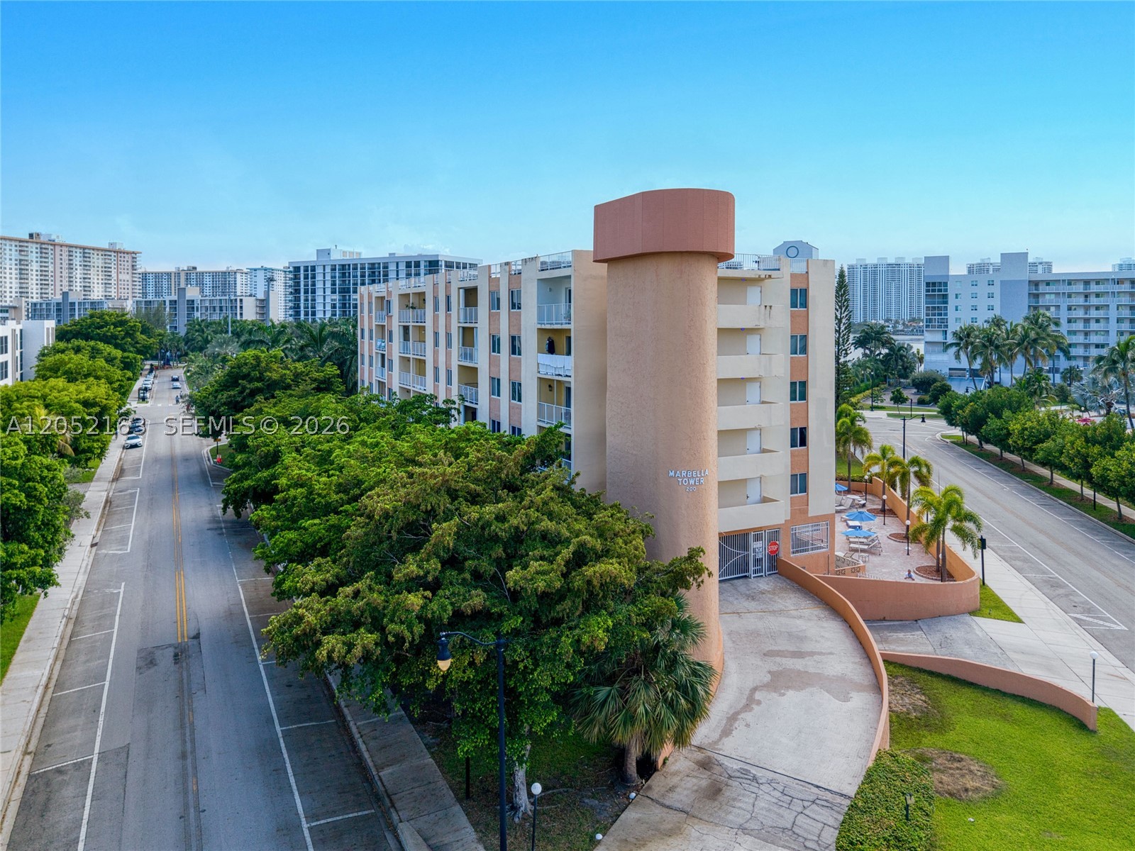 Sunny Isles Beach photo 1