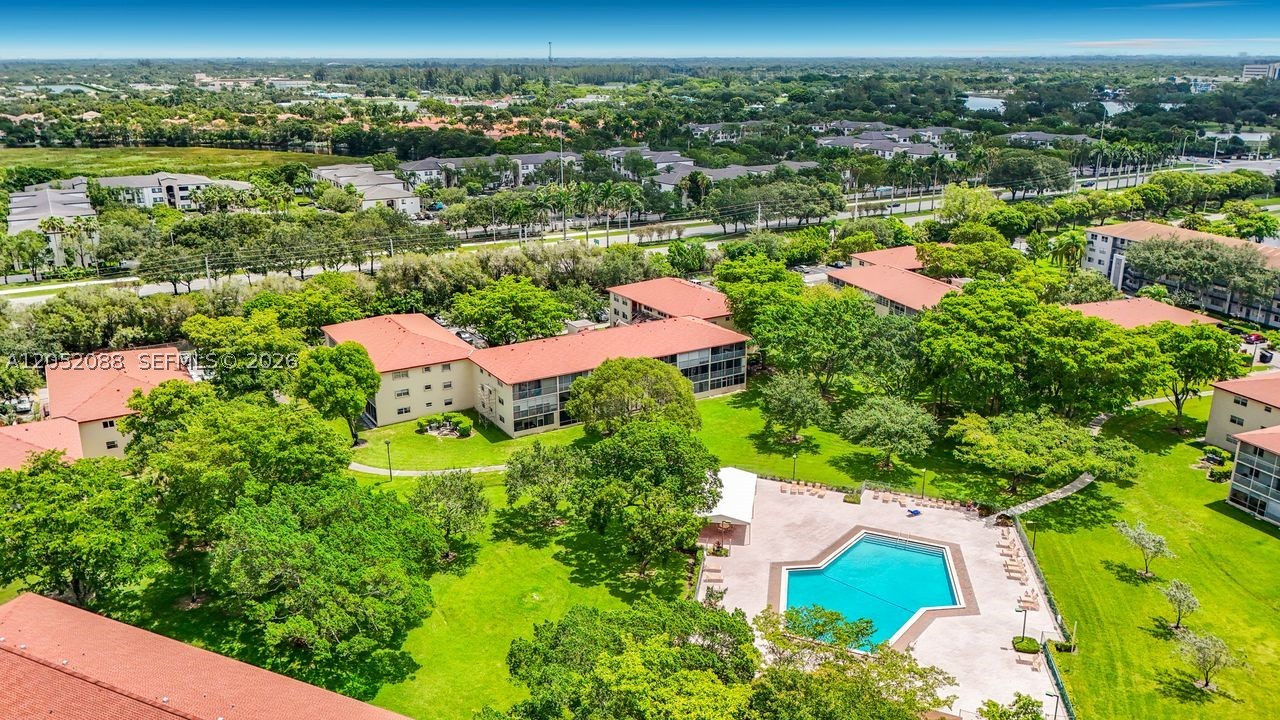 Pembroke Pines photo 4