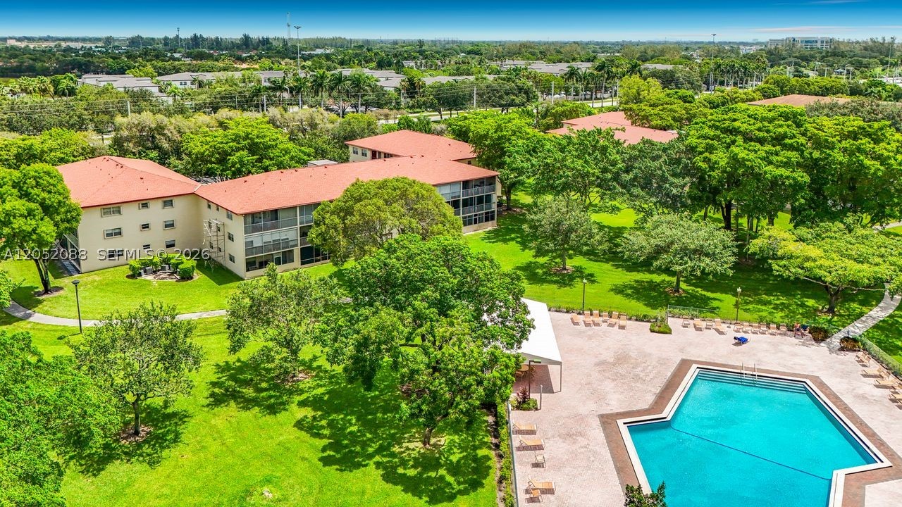 Pembroke Pines photo 5