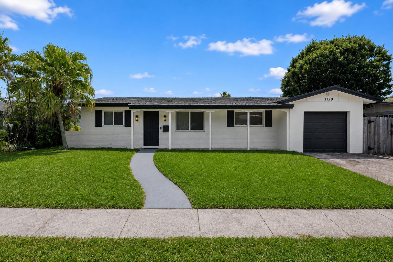Palm Beach Gardens photo 1