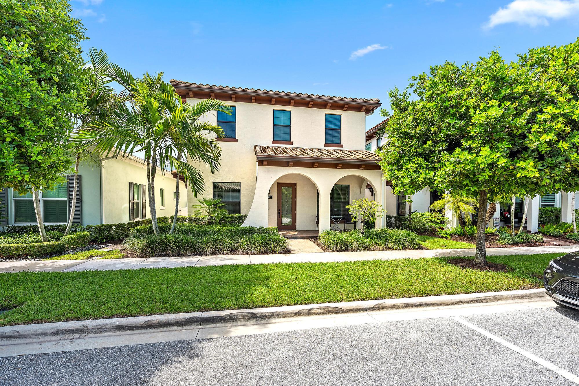 Palm Beach Gardens photo 2