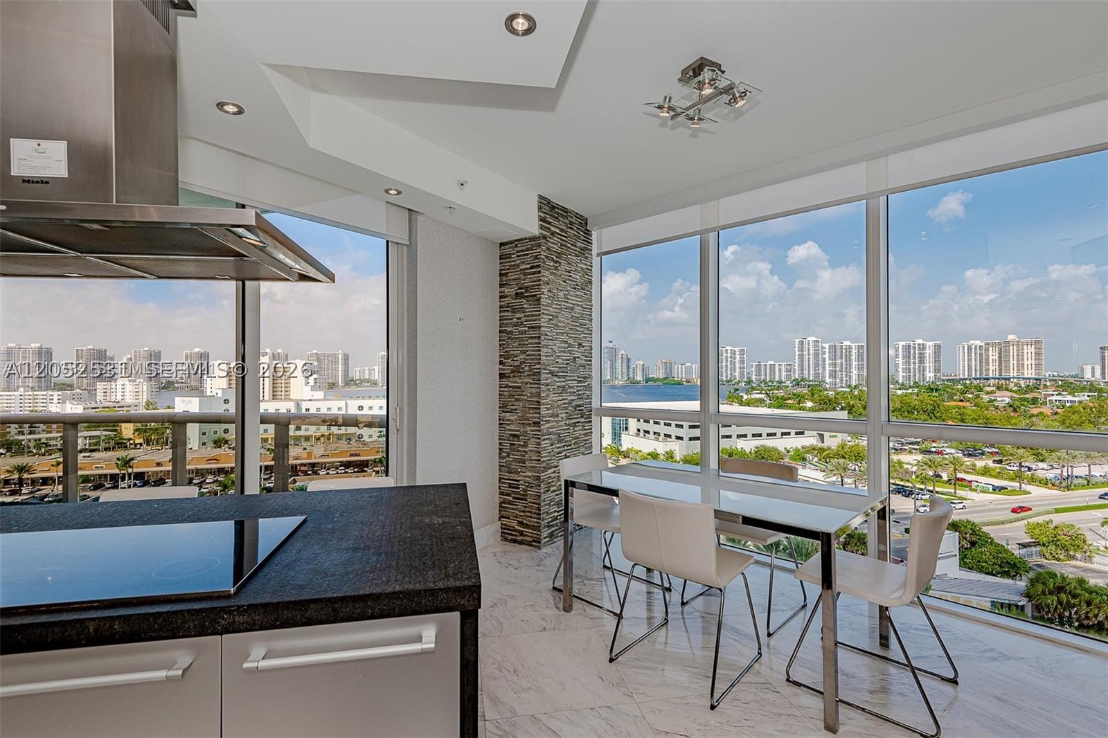 Sunny Isles Beach photo 2