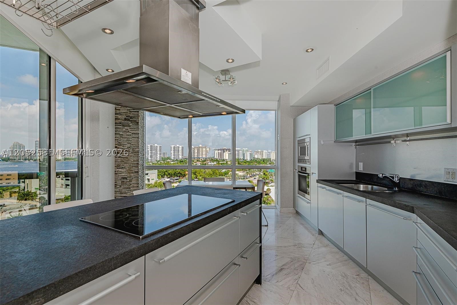 Sunny Isles Beach photo 3