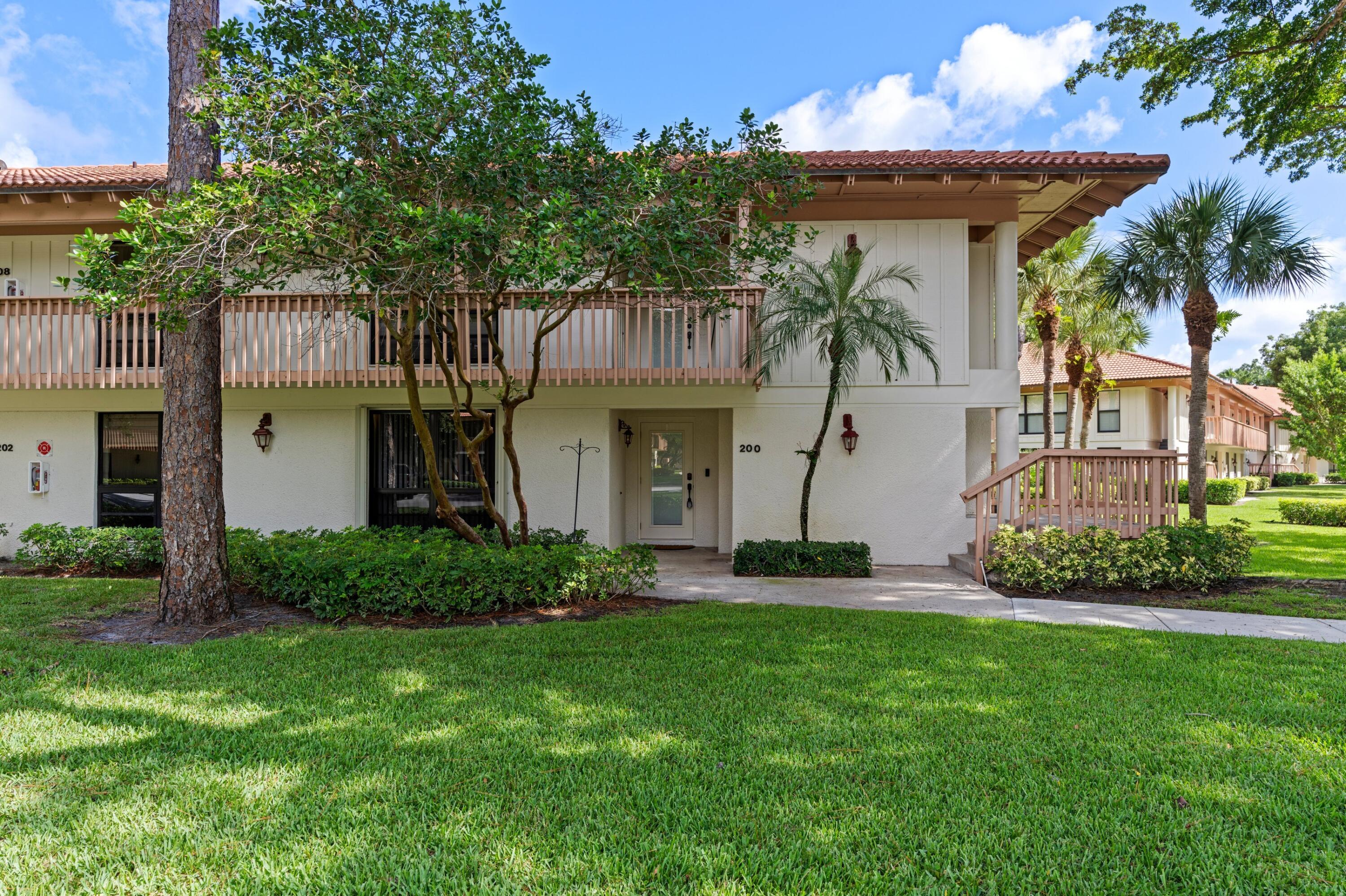 Palm Beach Gardens photo 2