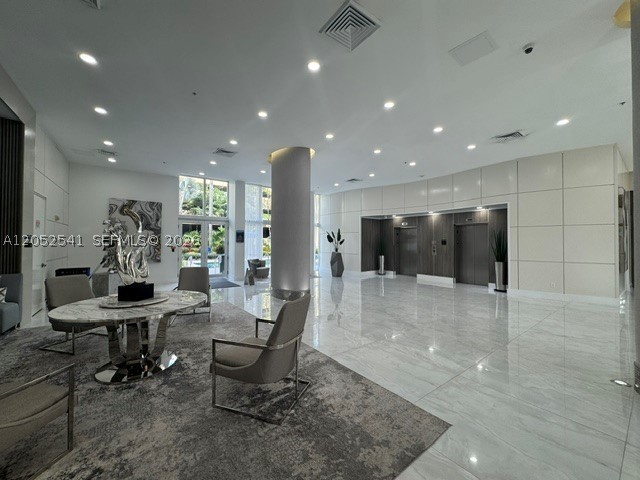 Aventura photo 3