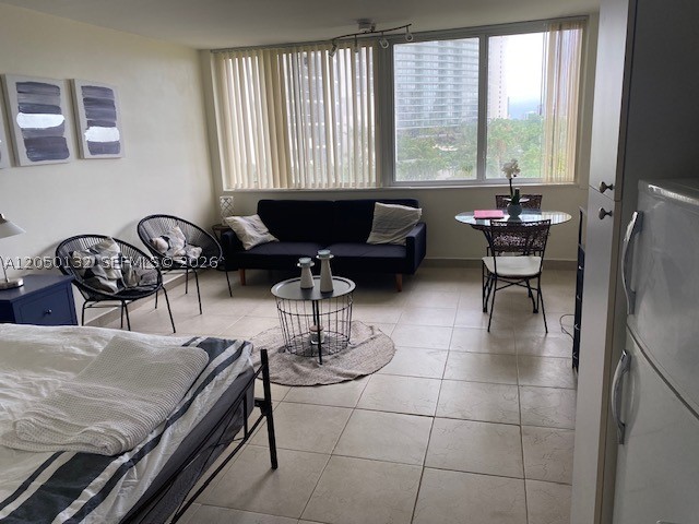 Sunny Isles Beach photo 2