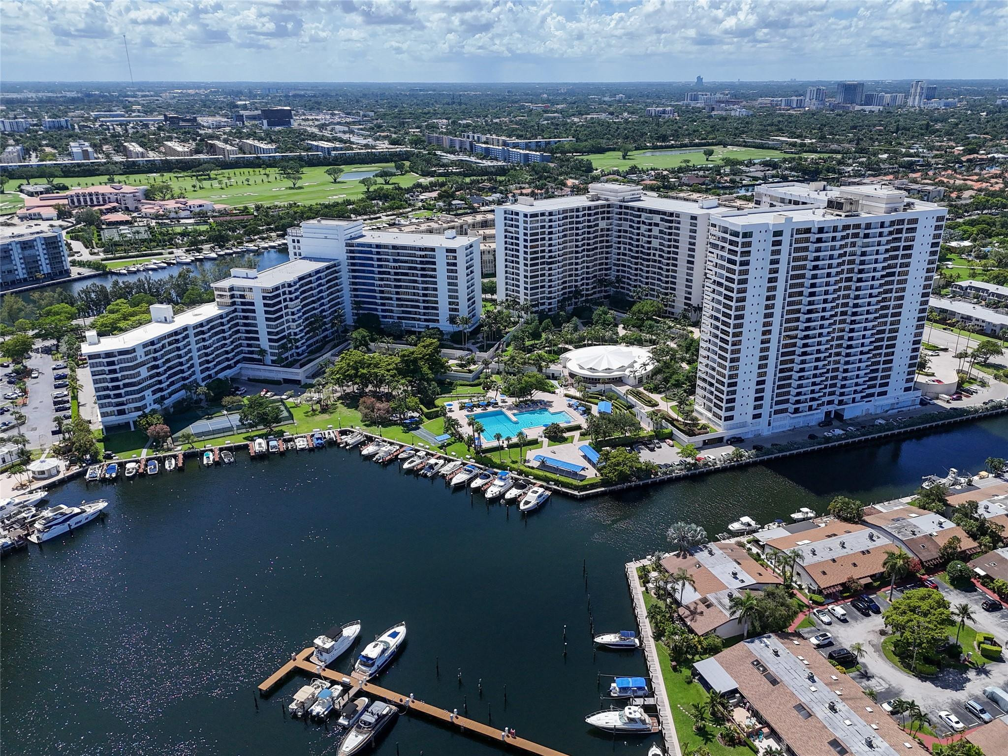 Hallandale Beach photo 2