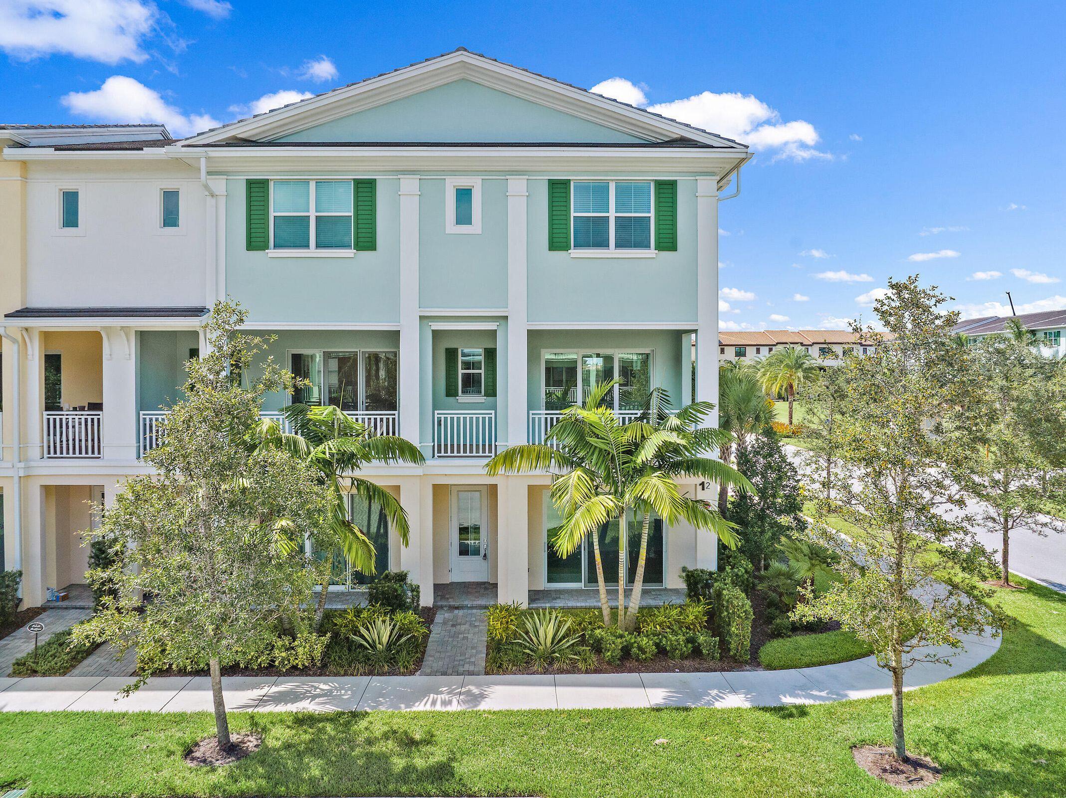 Palm Beach Gardens photo 1