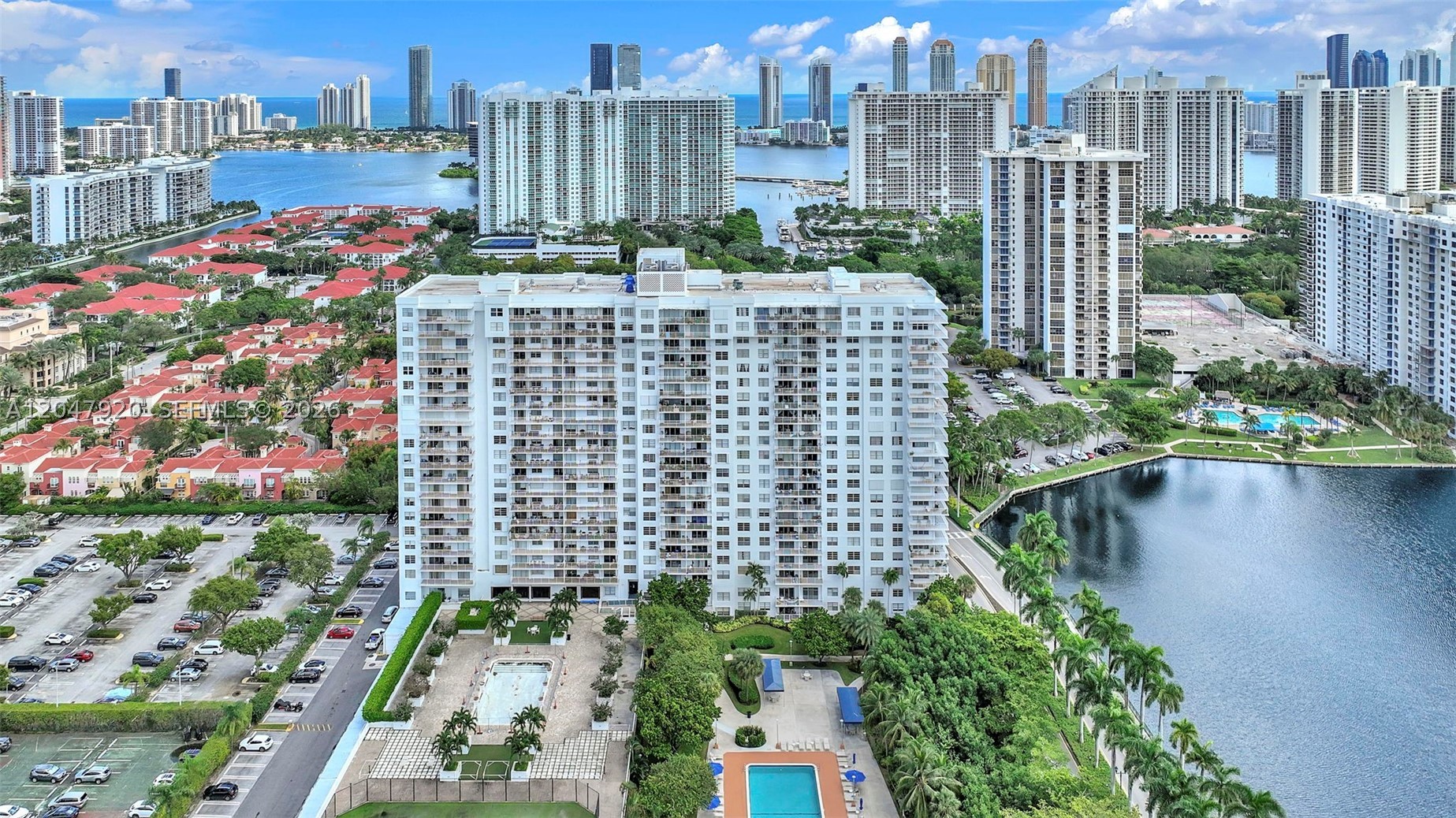 Aventura photo 4