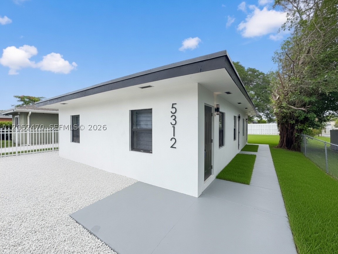 Miami photo 1