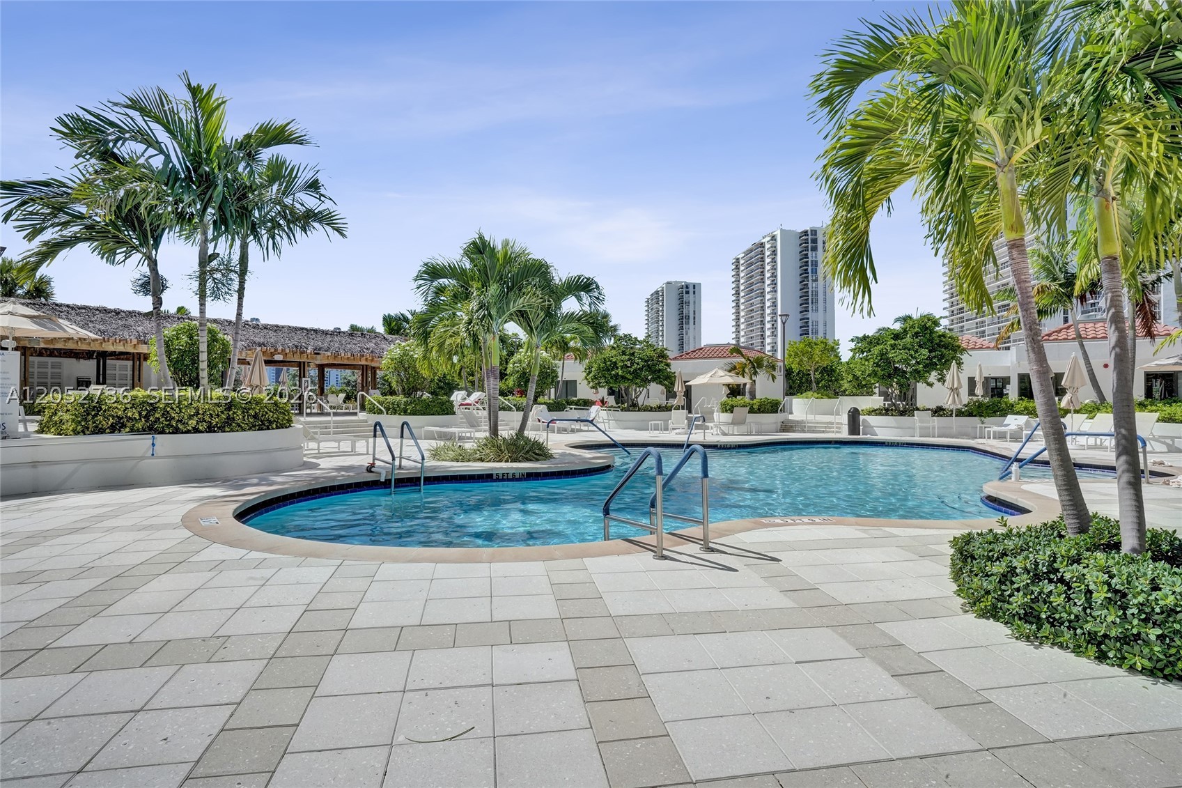 Aventura photo 2