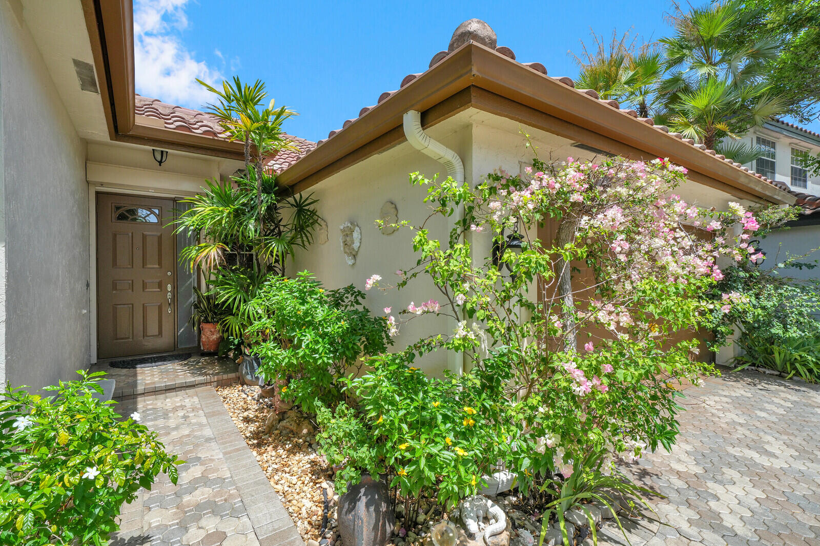 Pembroke Pines photo 3