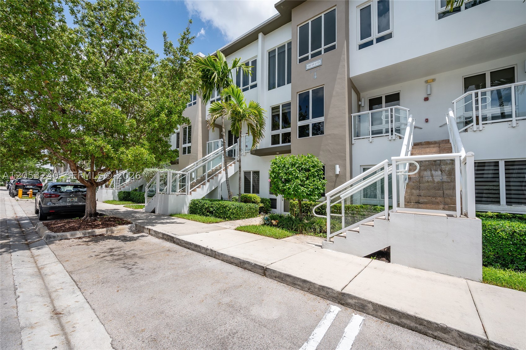 Doral photo 1