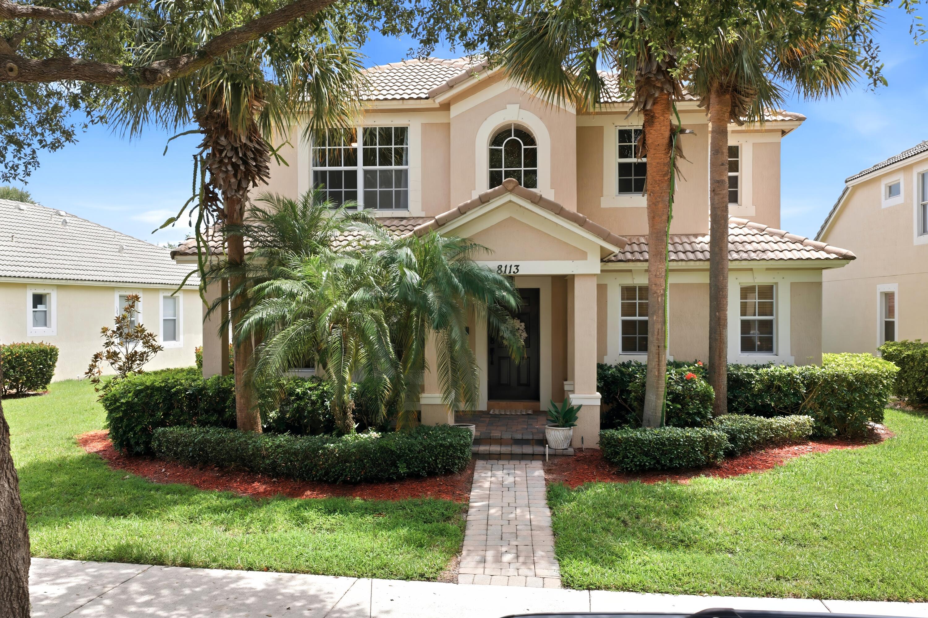 Palm Beach Gardens photo 1