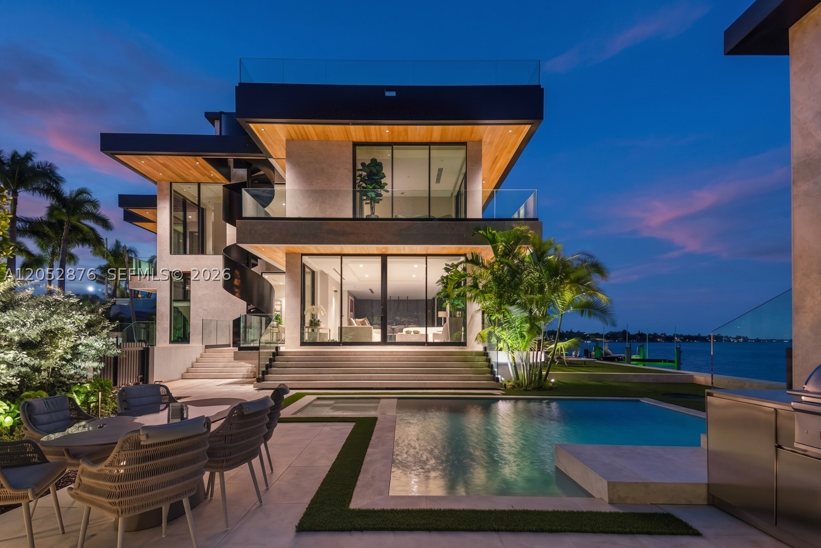 Miami Beach photo 2
