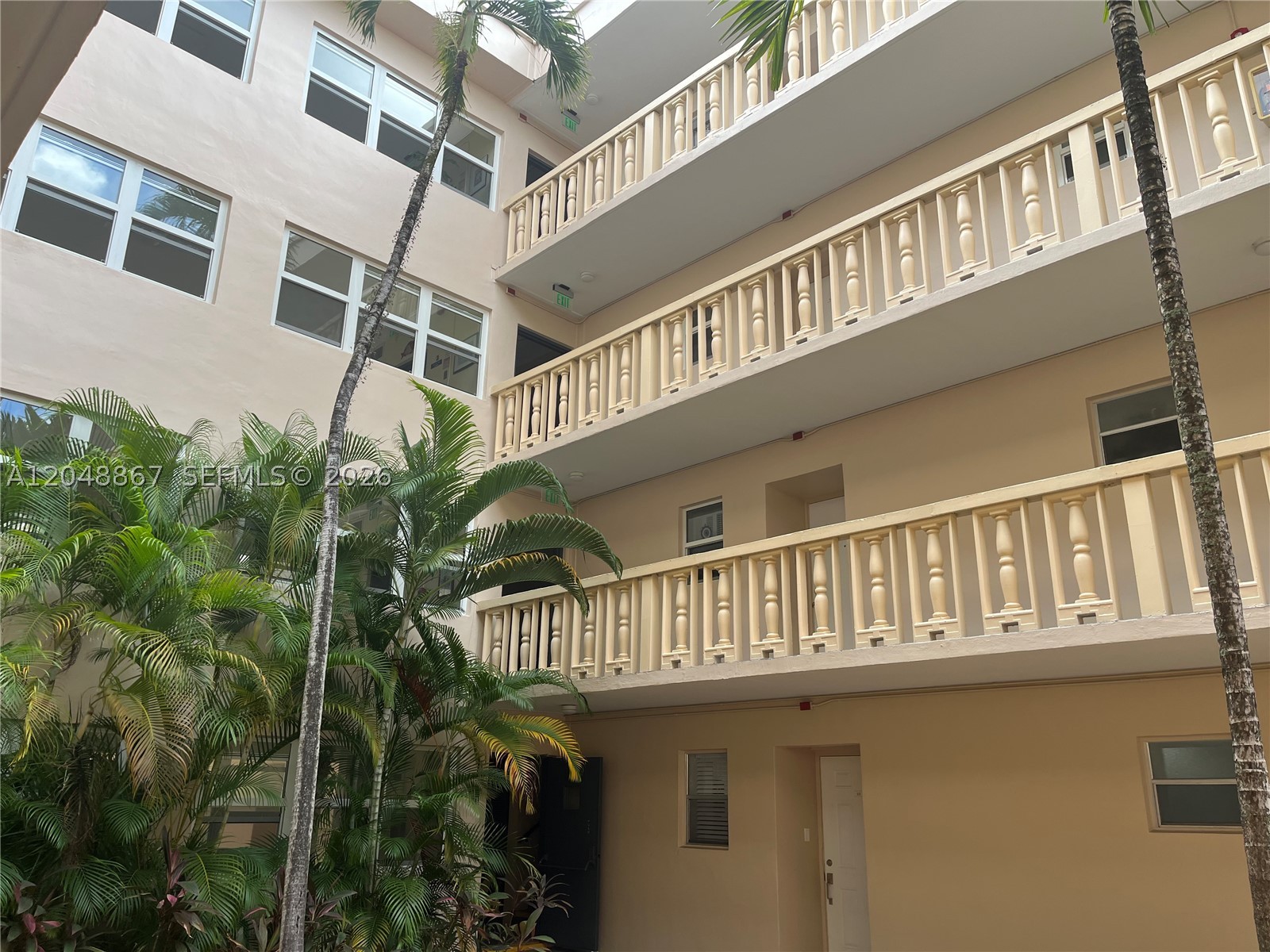Hallandale Beach photo 3