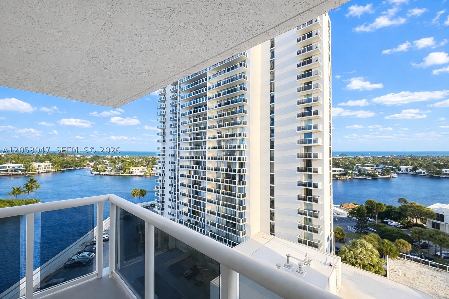Aventura photo 2