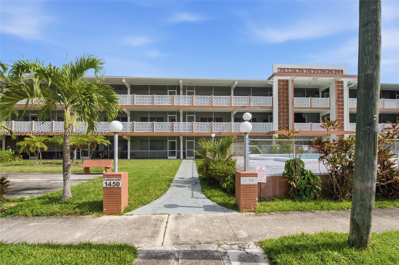 North Miami Beach photo 1