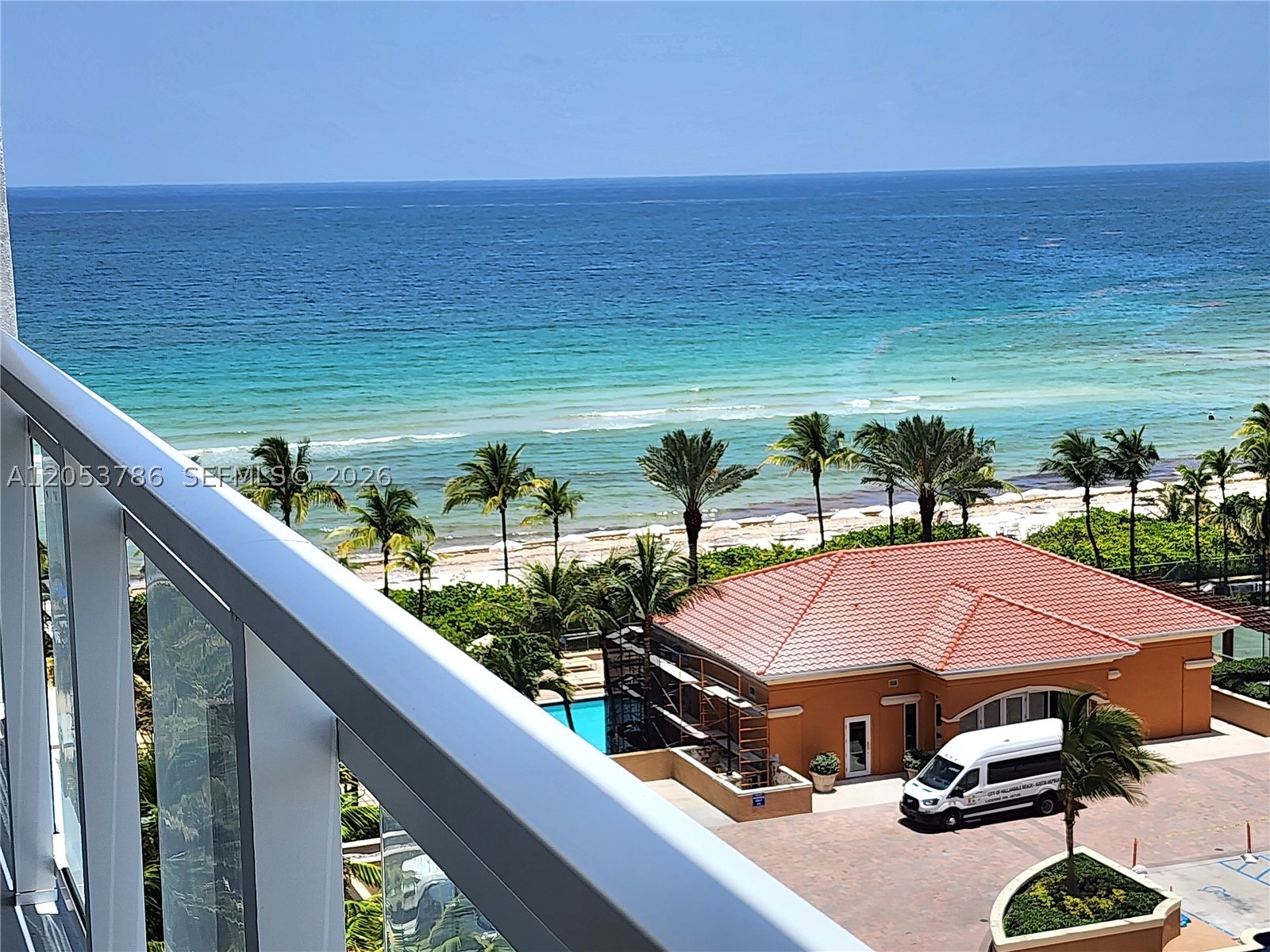 Hallandale Beach photo 2