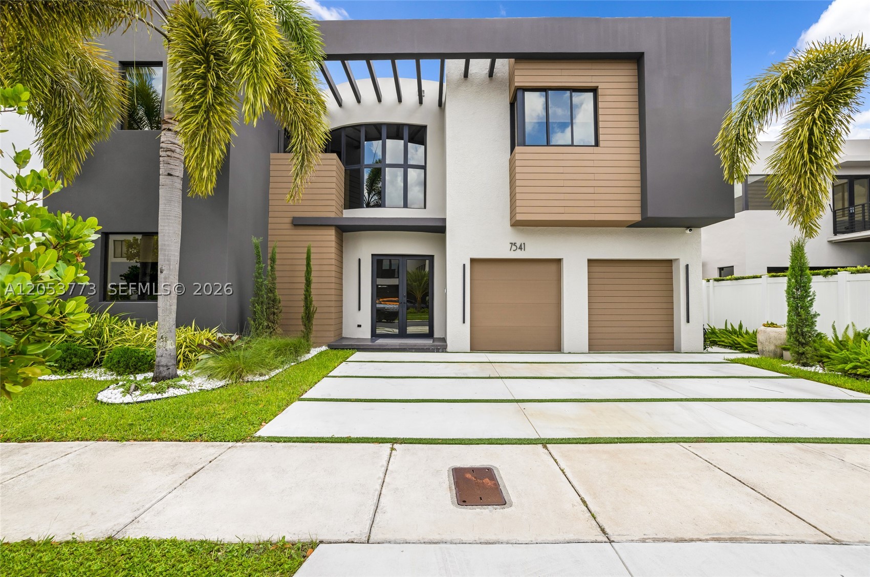 Doral photo 2