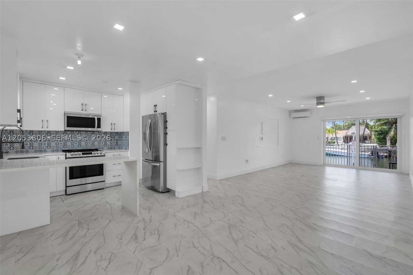 North Miami photo 3