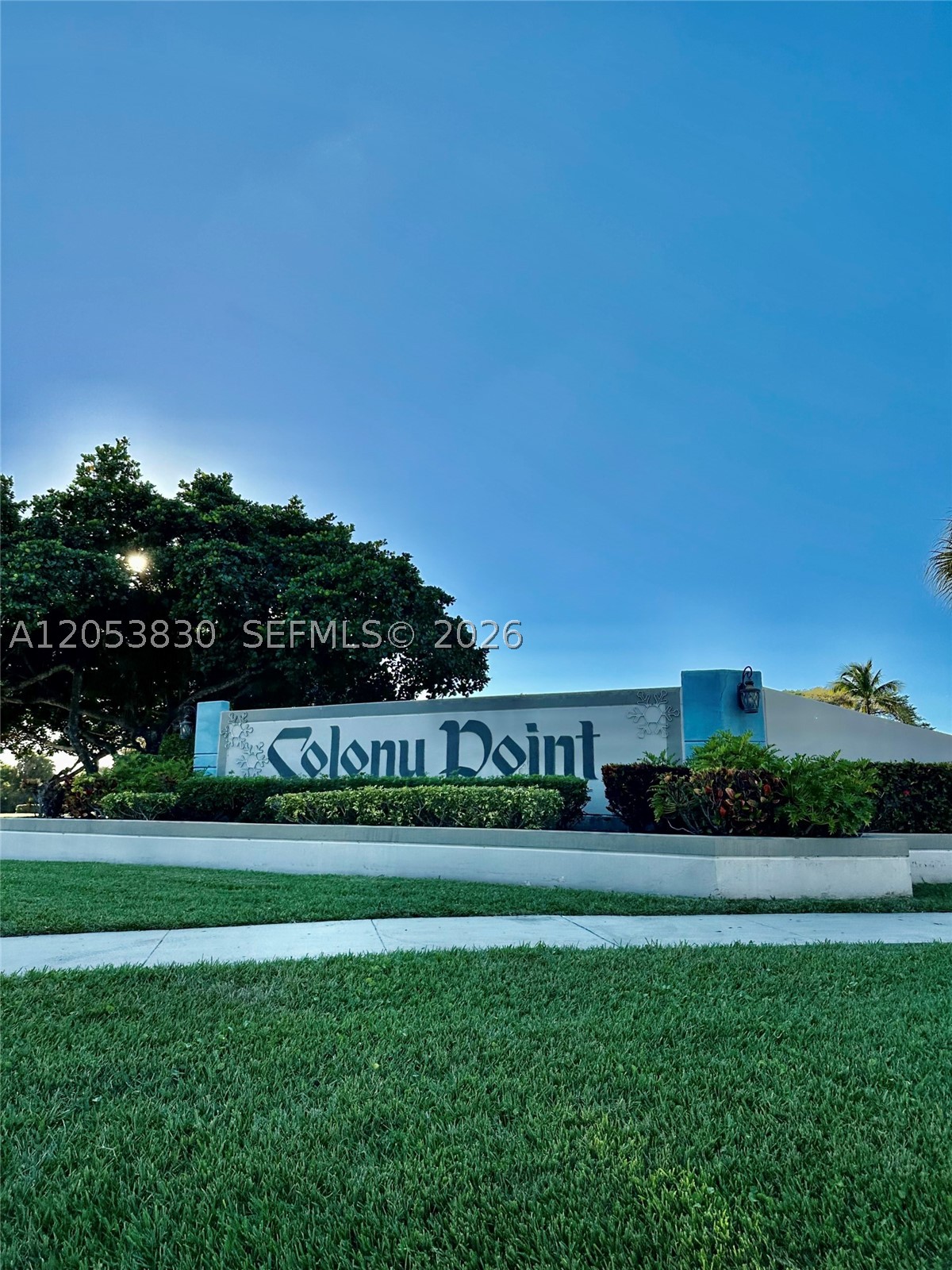 Pembroke Pines photo 1